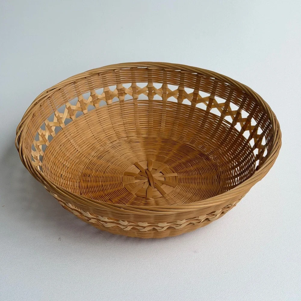 Vintage‎ Woven Bamboo Fruit Basket Medium Boho Lattice Detail Handcrafted